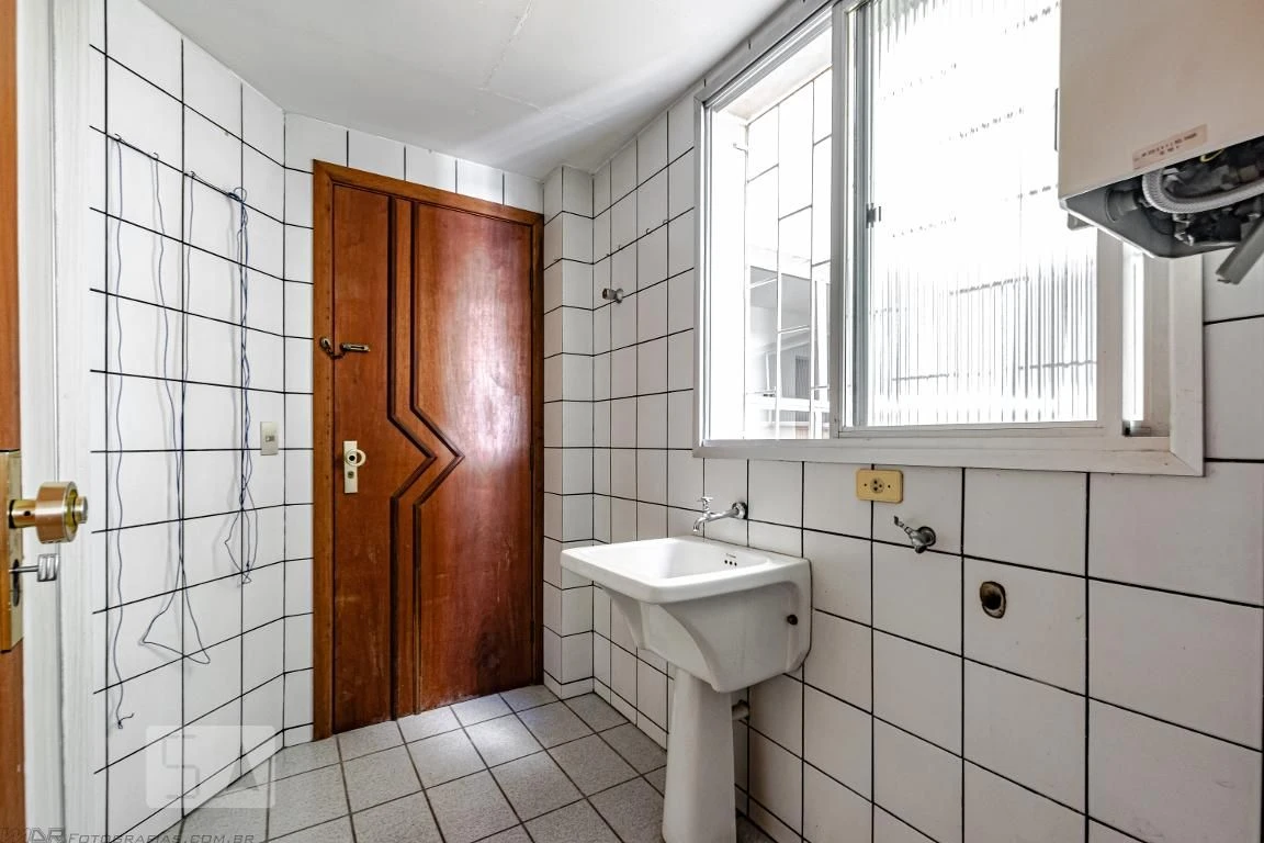 Квартира: 2 спальни, 1 со своей ванной, 76 м², Куритиба — photo 26