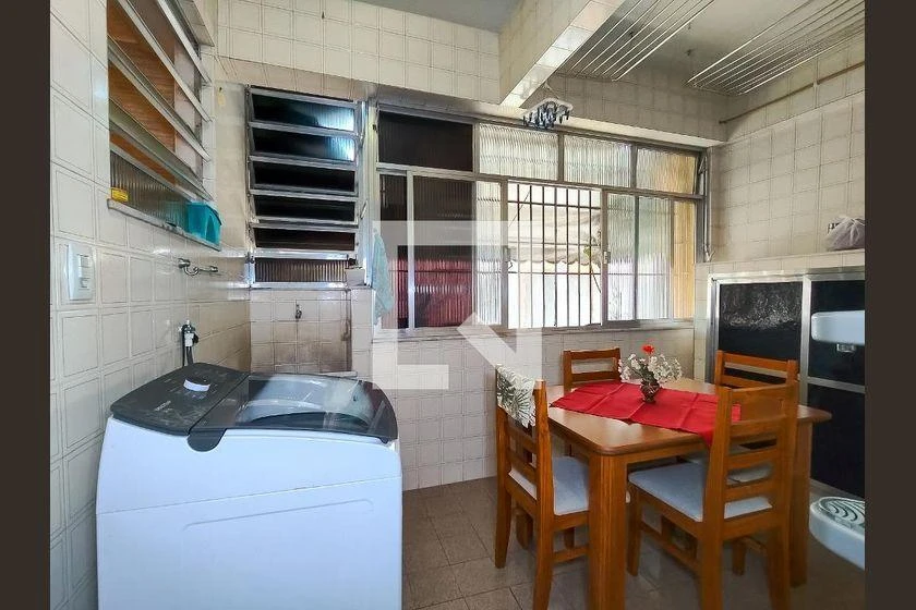 Apartamento com 3 quartos e cozinha fechada — photo 42