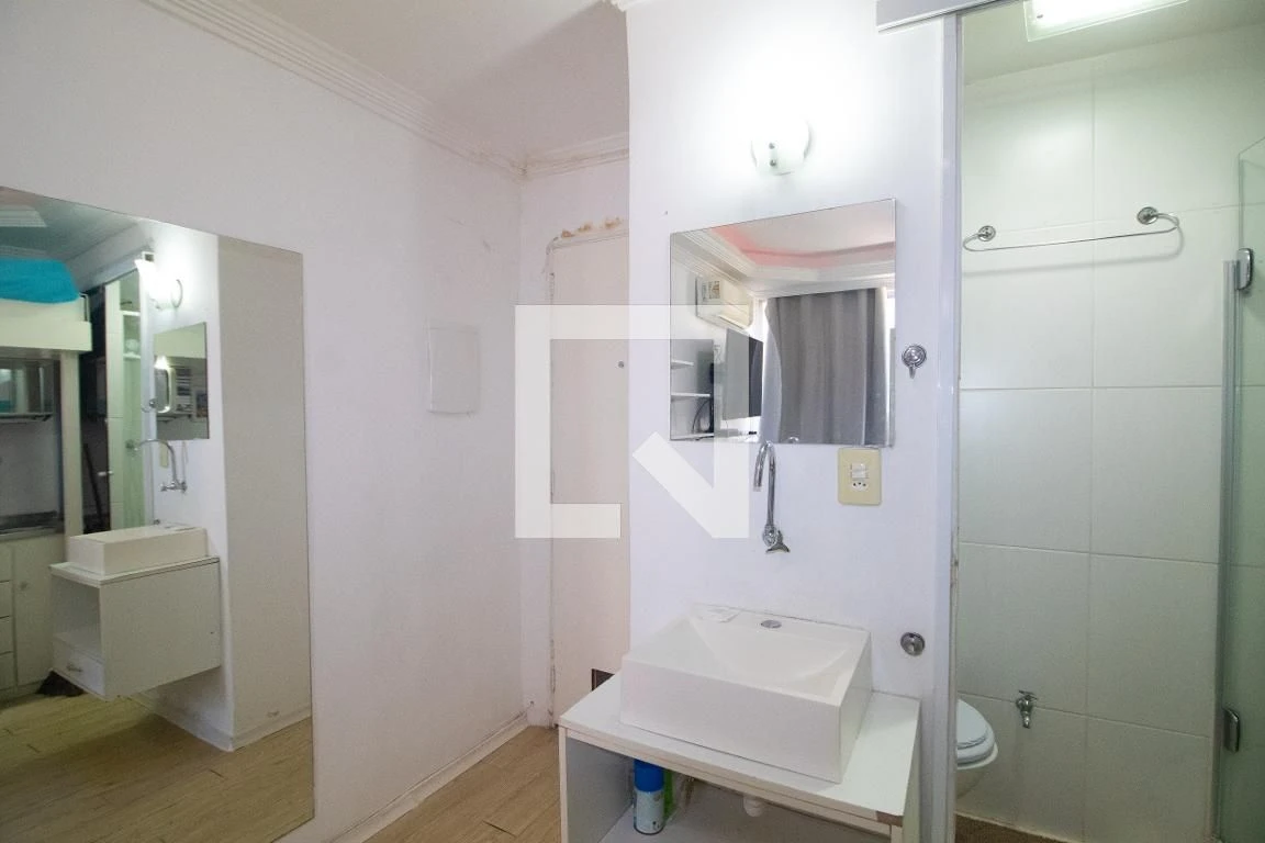Студія 20 м² з пральною машиною та робочим місцем — photo 13