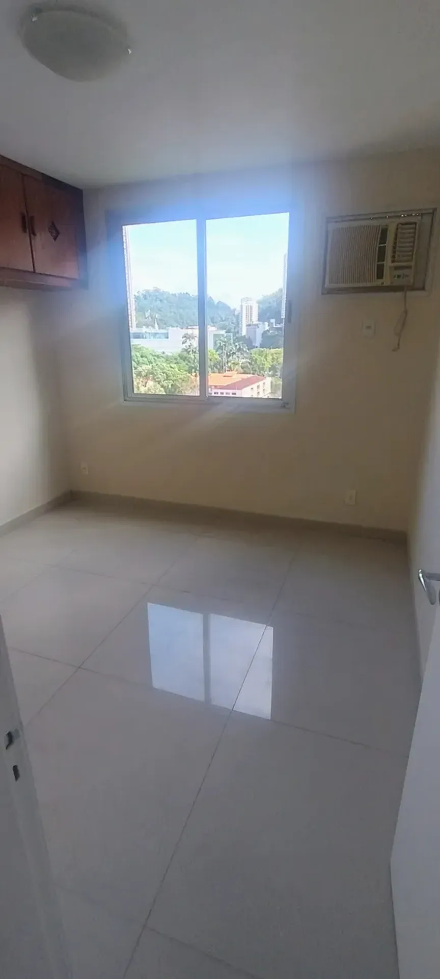 90 m² apartment with 2 bedrooms and a balcony — photo 4