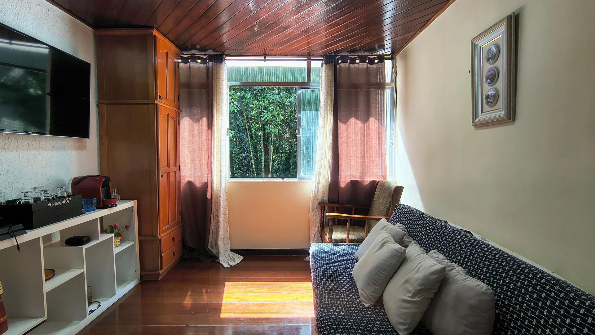 Furnished 1-bedroom apartment with 1 bathroom — photo 6