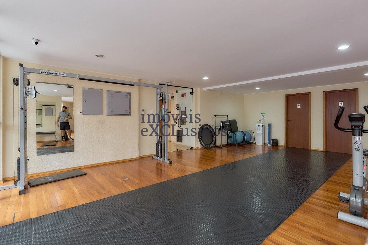 Home office in a 2-bedroom apartment, 110 m² — photo 15