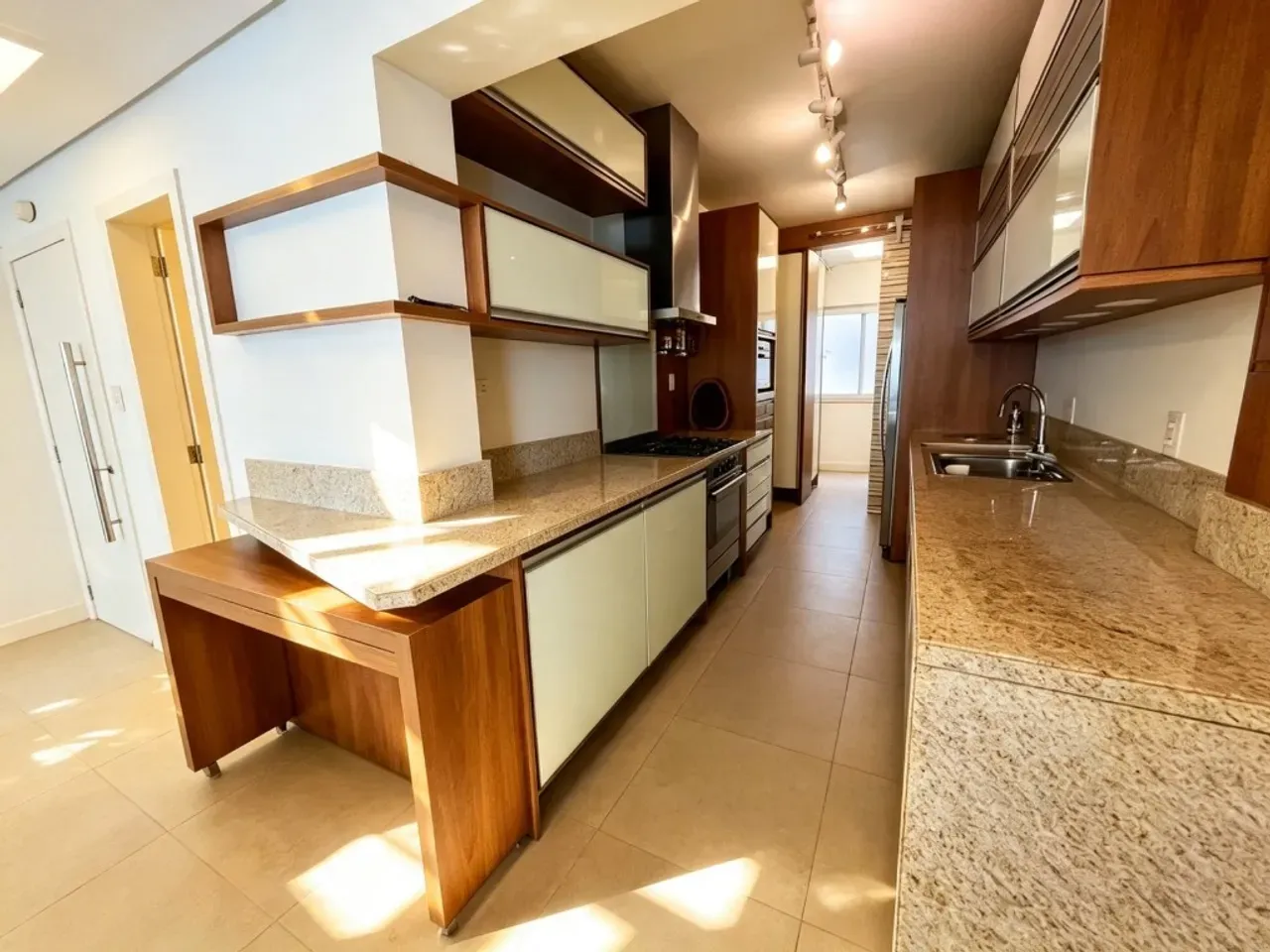 175 m² apartment with 3 bedrooms and en-suite — photo 7