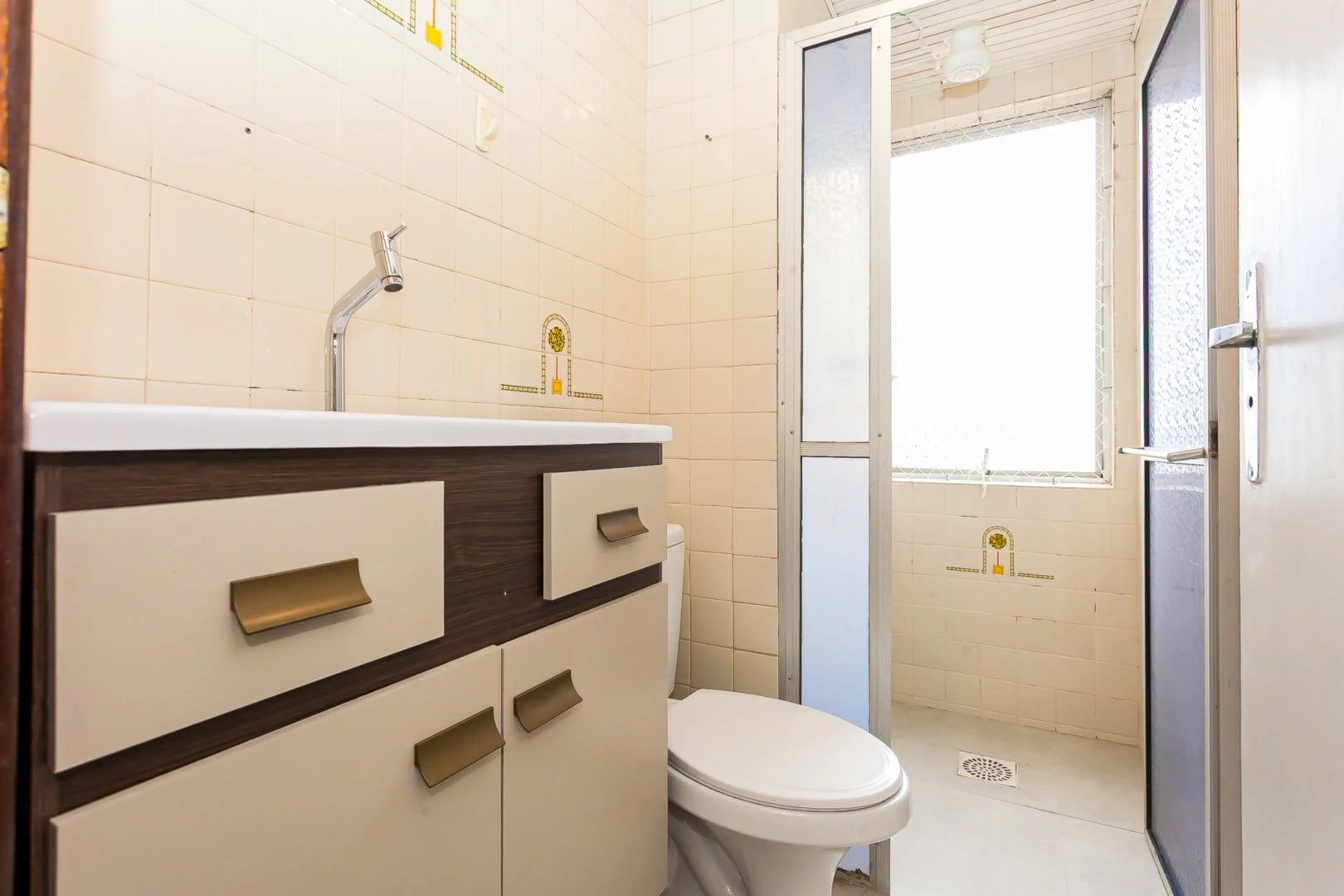 Дерев'яна підлога або ламінат та 1 спальня: квартира 44 м² — photo 24