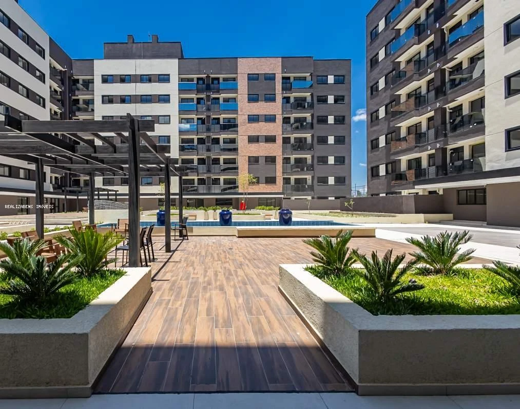 Furnished 2-bedroom apartment with balcony — photo 32