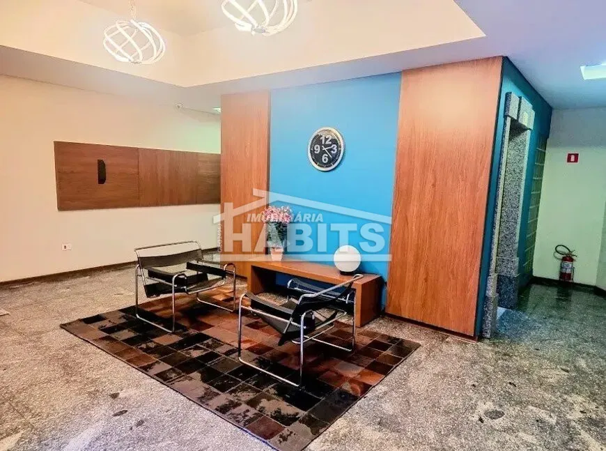 Wood or laminate floors in a 2-bedroom apartment, 72 m² — photo 18