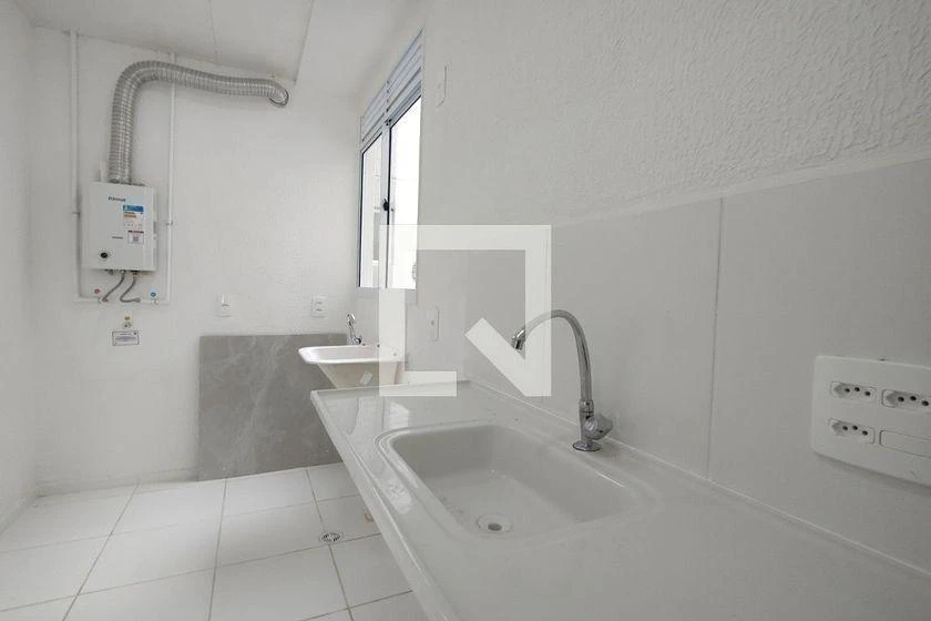 Unfurnished 2-bedroom apartment with 41 m² and parking — photo 17