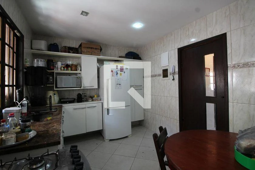 Furnished 140 m² house with 3 bedrooms and 3 bathrooms — photo 2