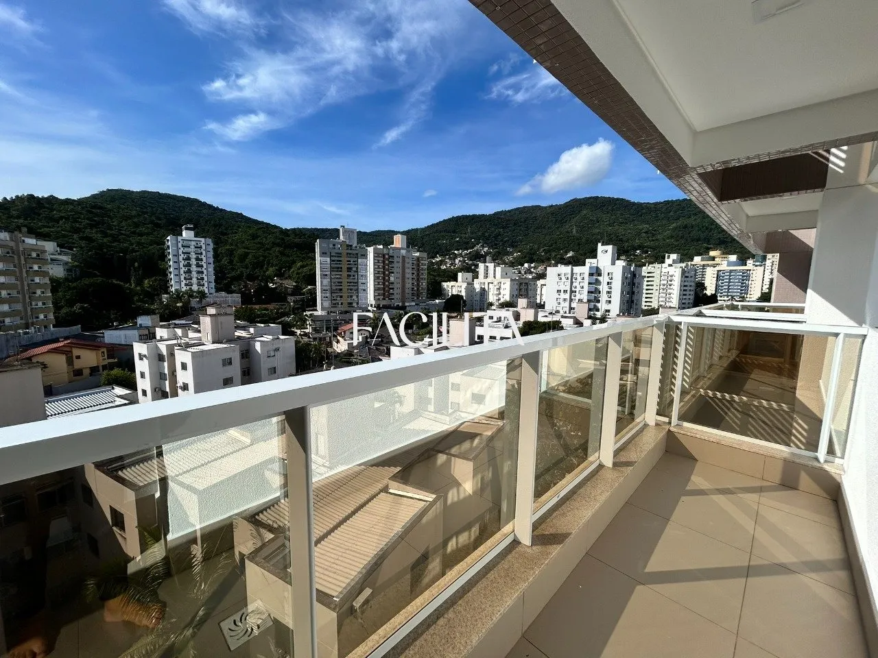 Furnished 2-bedroom apartment with balcony grill and 76 m² — photo 3