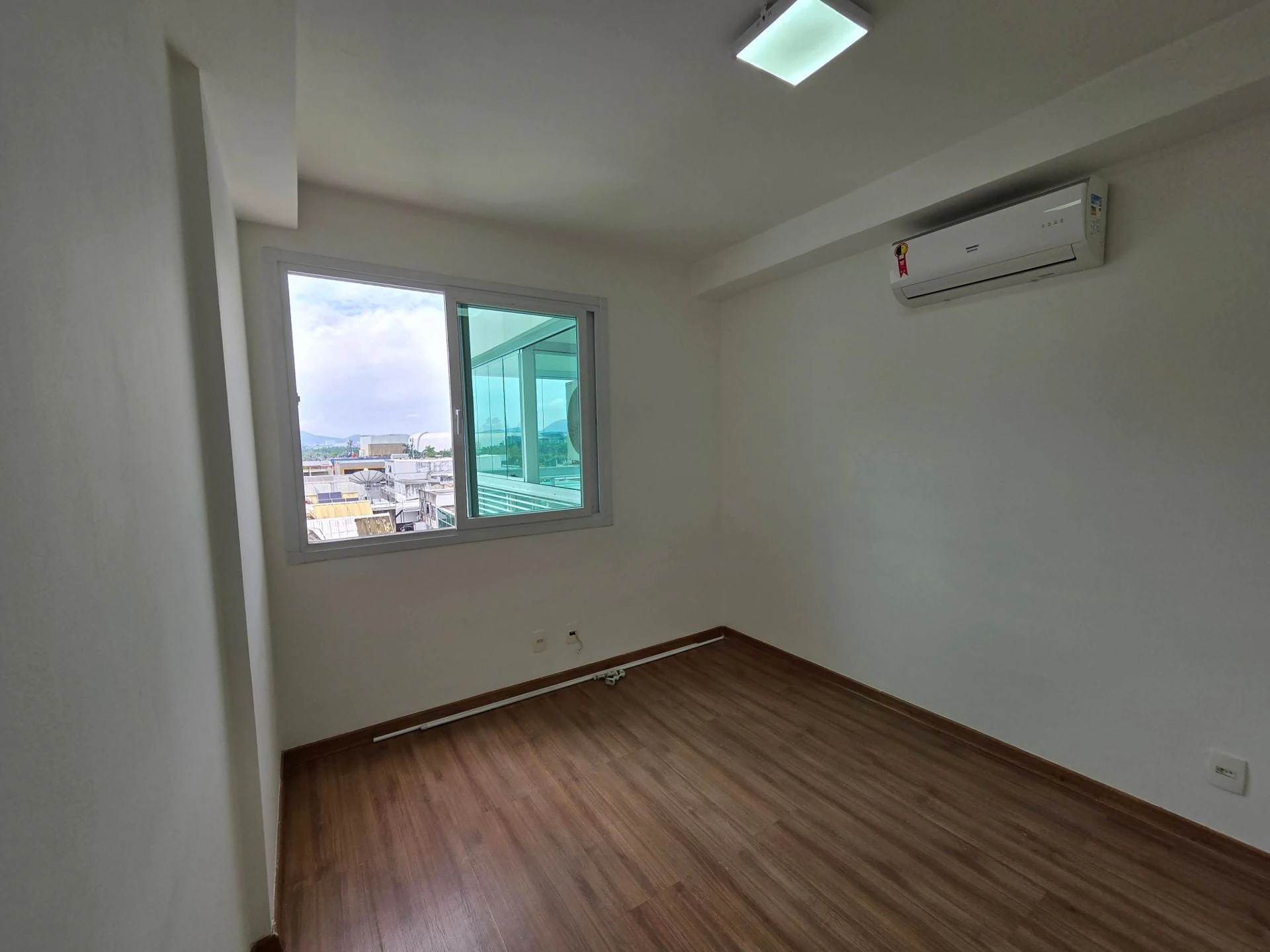 2-bedroom apartment with a mountain view in Rio de Janeiro — photo 3