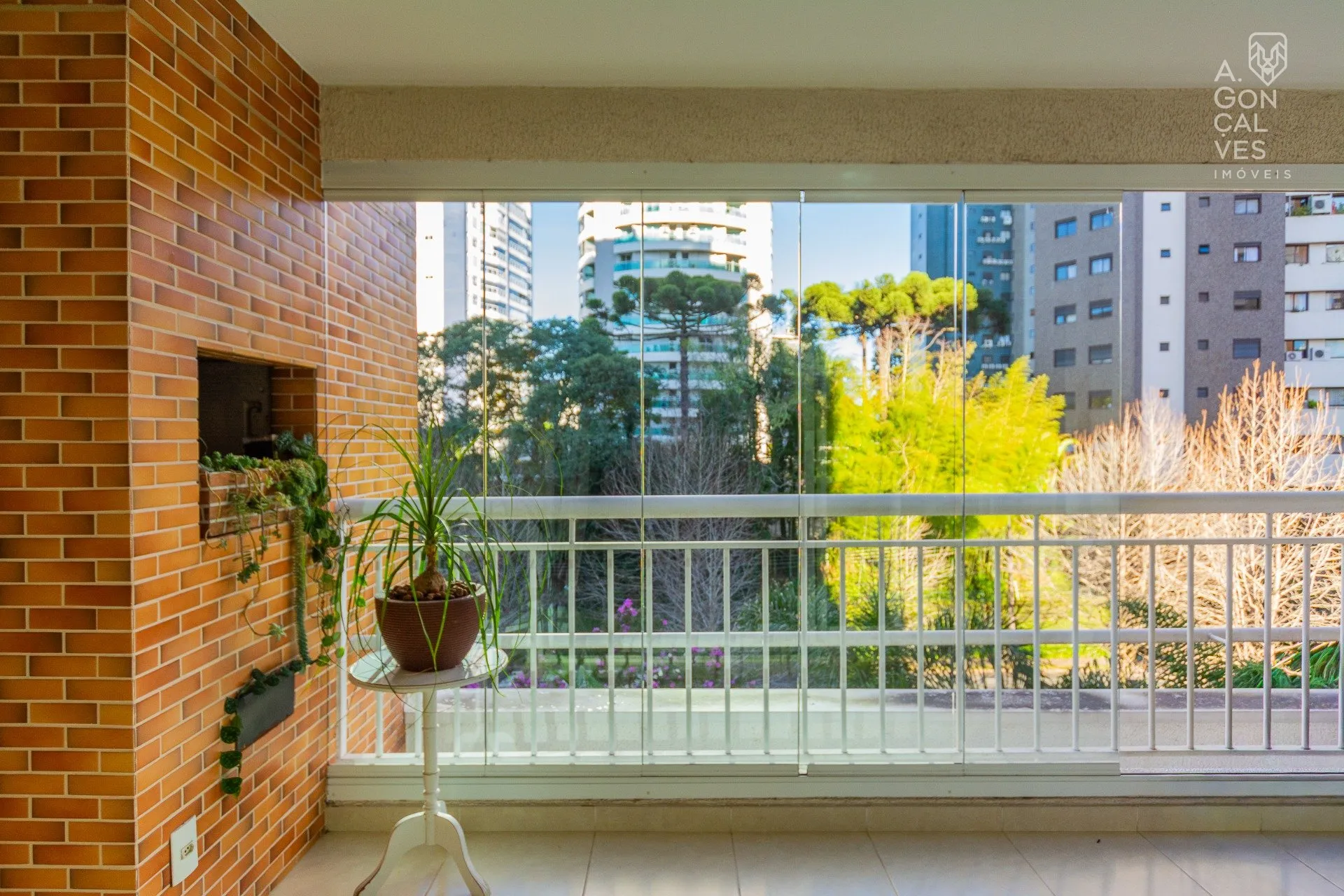 Apartamento de 3 dormitorios y 2 plazas, 233 m² — photo 3