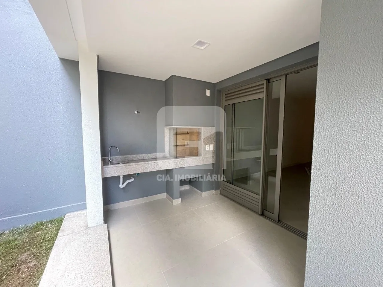 2-bedroom apartment with 2 parking spaces and balcony BBQ — photo 3