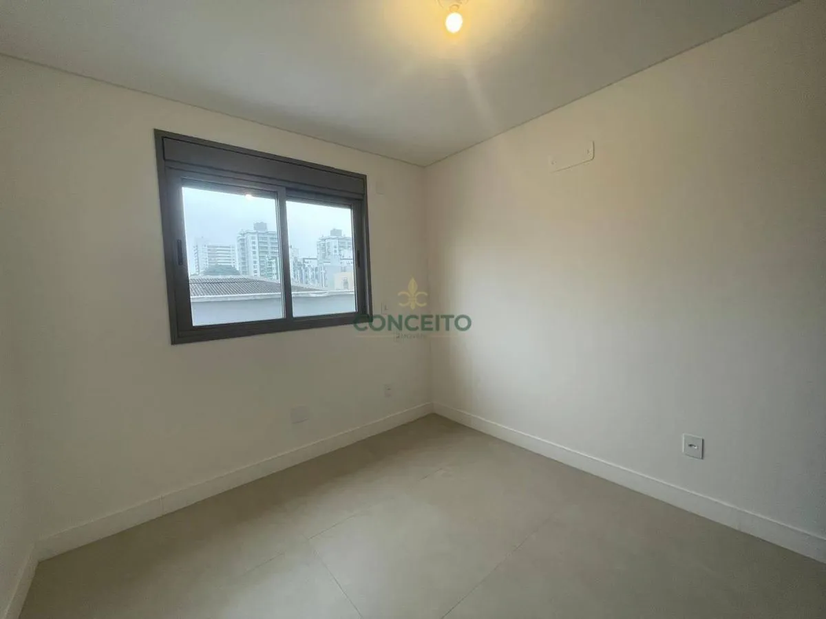 Furnished apartment, 69 m², with a grill on the balcony — photo 36