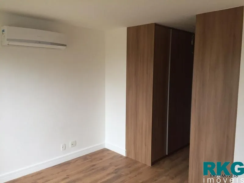 Apartment, 170 m², with a glass-enclosed balcony — photo 14