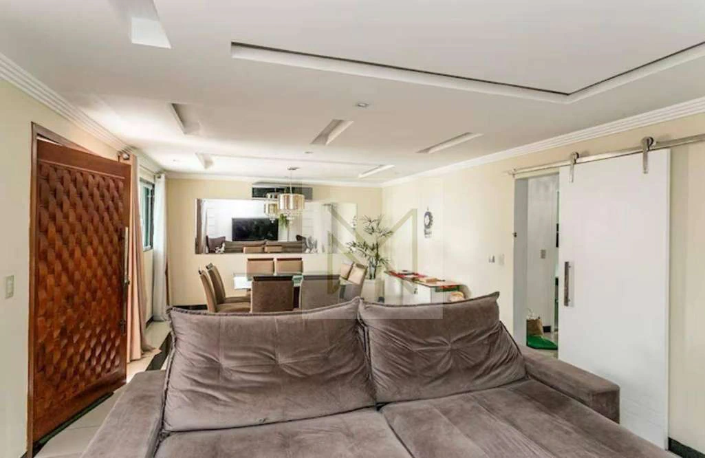 Furnished house with 4 en-suite bedrooms — photo 17