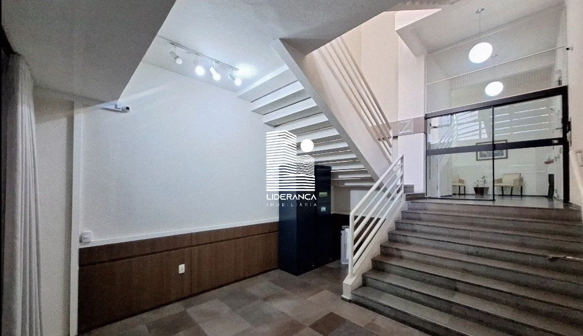 Apartamento de 2 dormitórios com cozinha separada 152 m² — photo 26