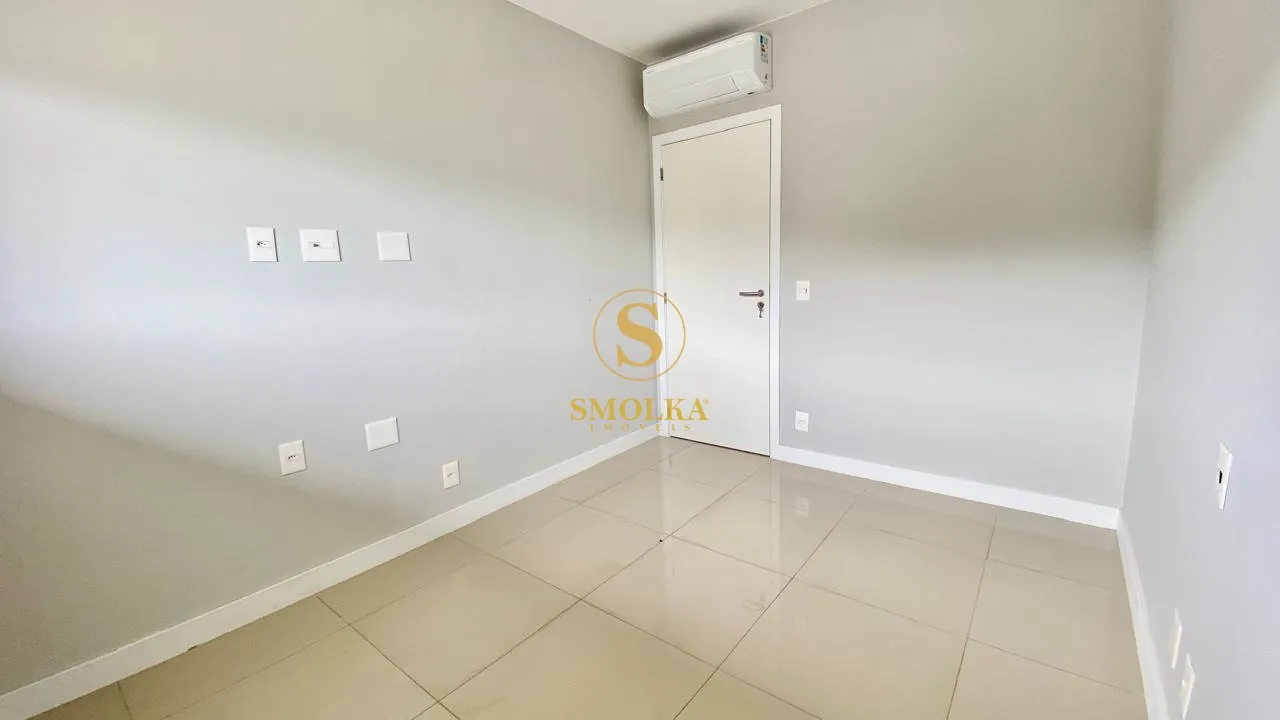 Departamento con balcón cerrado con vidrio en Florianópolis — photo 59