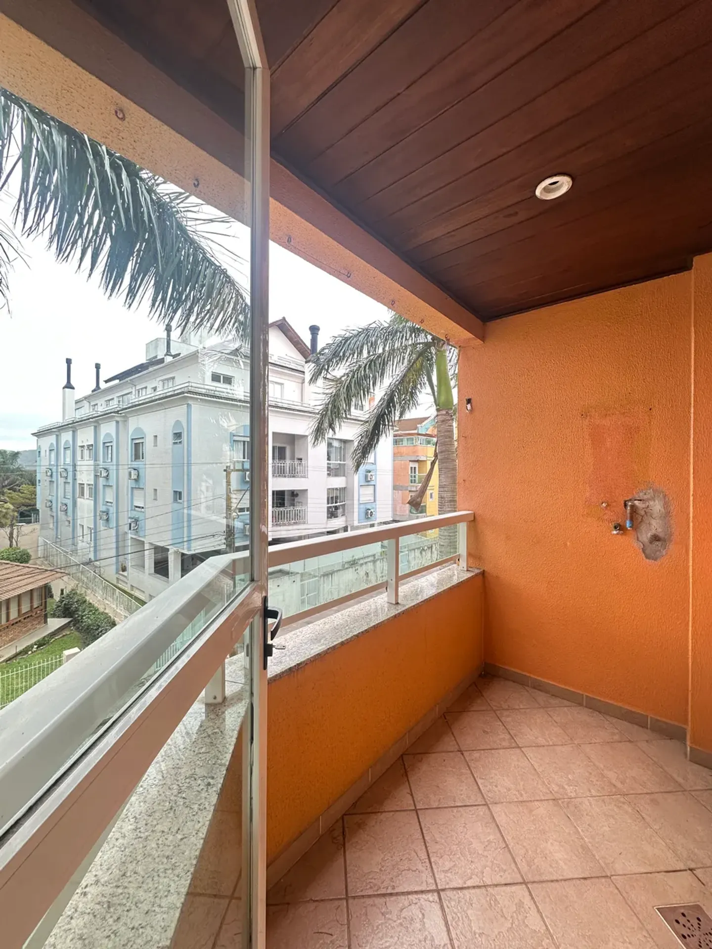 Private BBQ in a one-bedroom apartment, 54 m² — photo 3