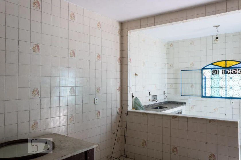 Rental house with 4 bedrooms and 200 m² — photo 30