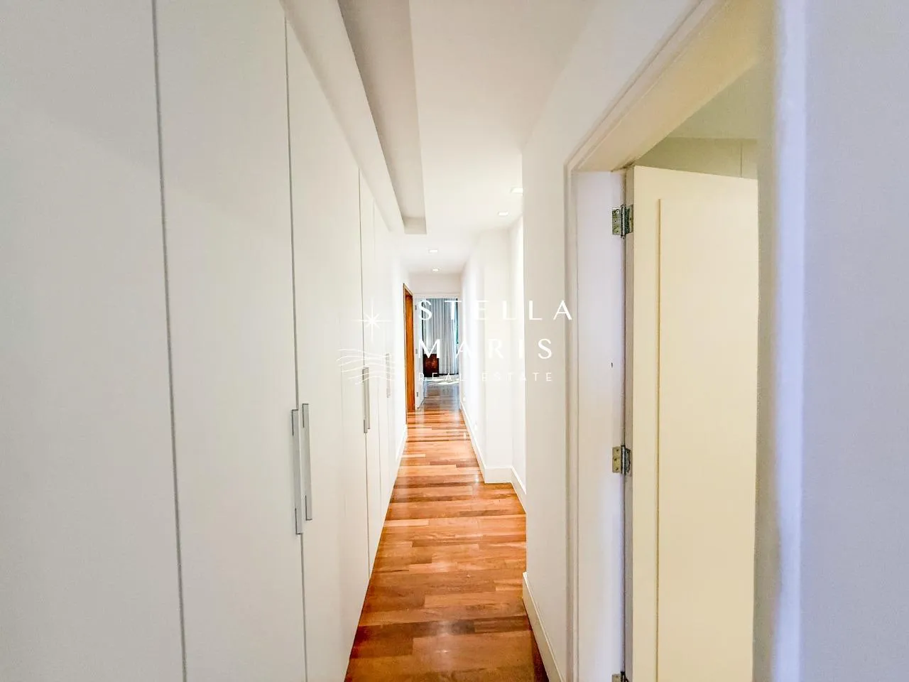 Apartamento com 3 quartos e cozinha a gás — photo 26