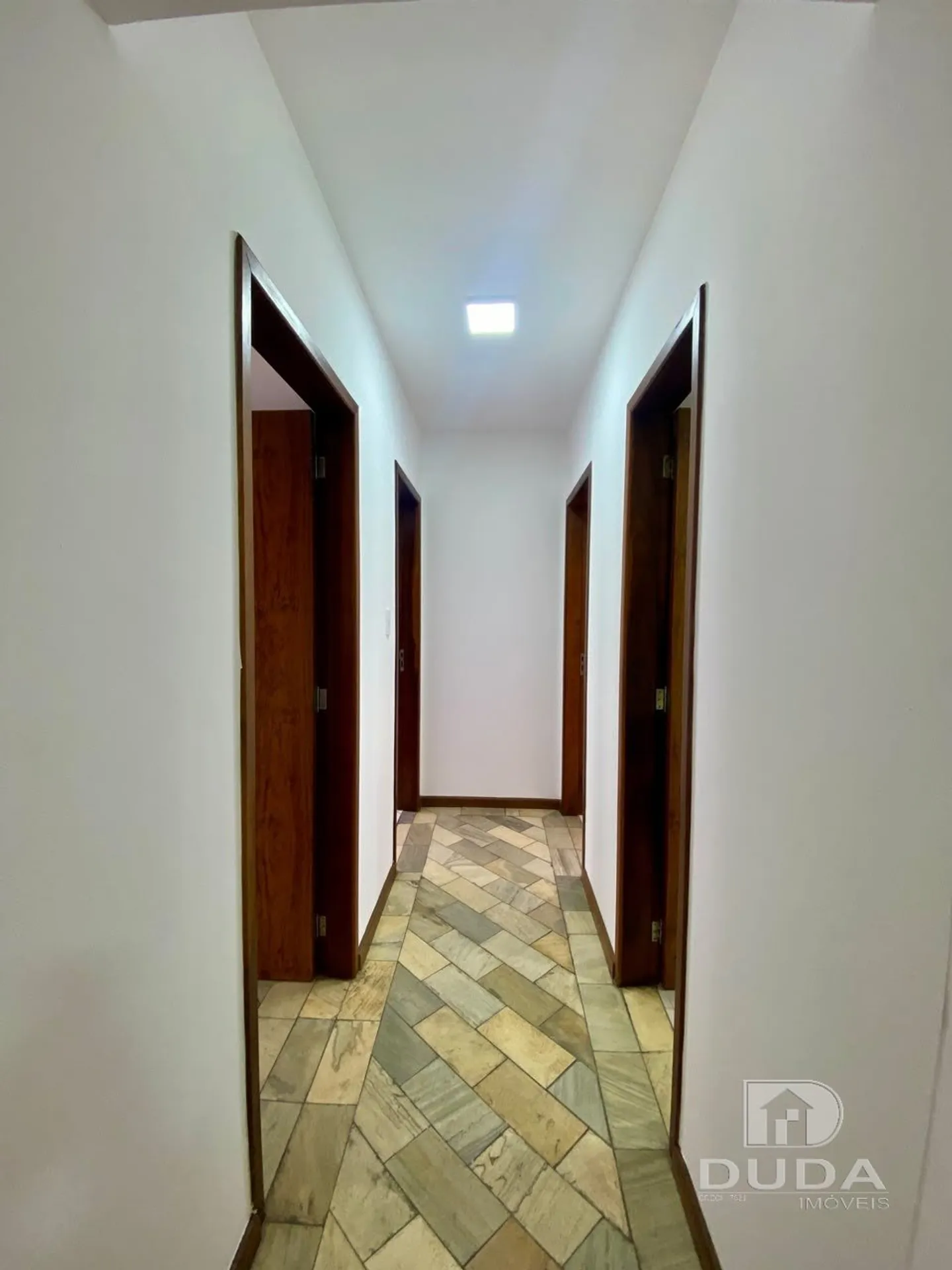 3-bedroom apartment, 1 with its own bathroom, 103 m² — photo 16