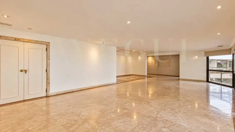 Apartamento de 3 quartos em condomínio com piscina aquecida — photo 2