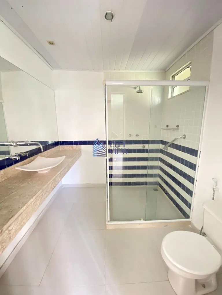 Unfurnished 4-bedroom house with 1000 m² — photo 22