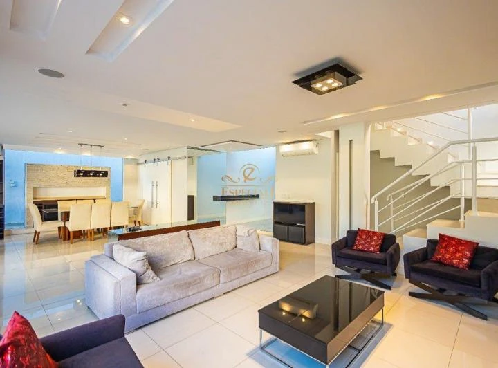 House with private garden and BBQ plus 3 en-suites — photo 7
