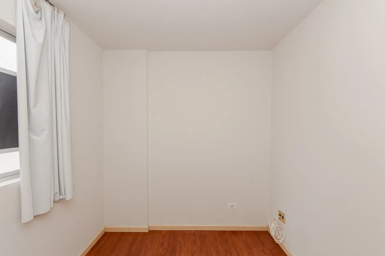 1-bedroom apartment with a balcony and 37 m² — photo 10