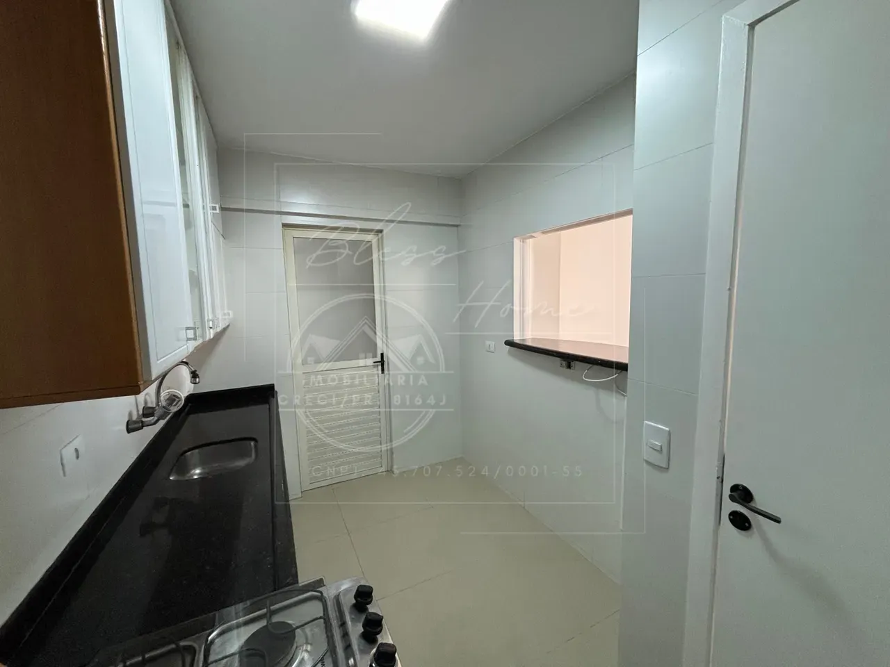 3-bedroom apartment with a closed kitchen and 2 bathrooms — photo 30