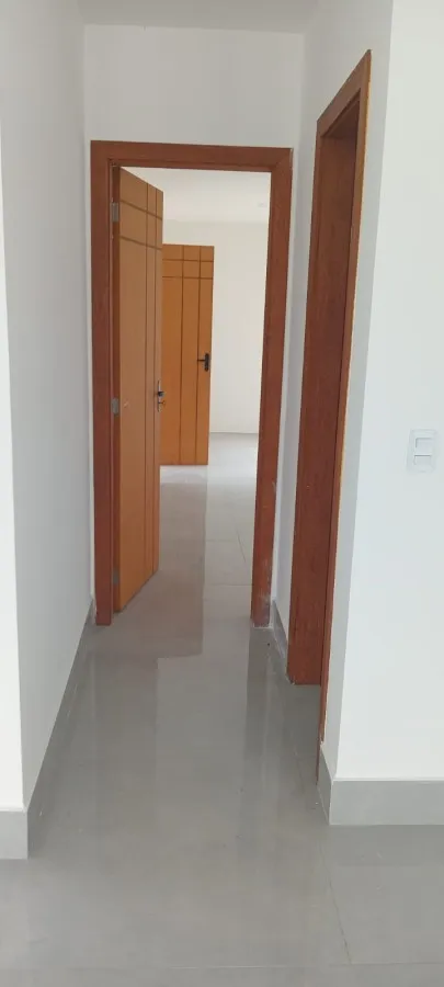 4 quartos e janelas do piso ao teto: casa de 260 m² — photo 11