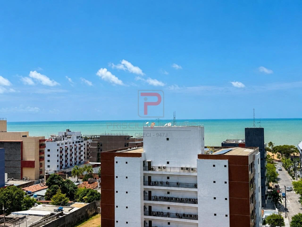 Вид на воду и 2 спальни: квартира 62 м² — photo 18
