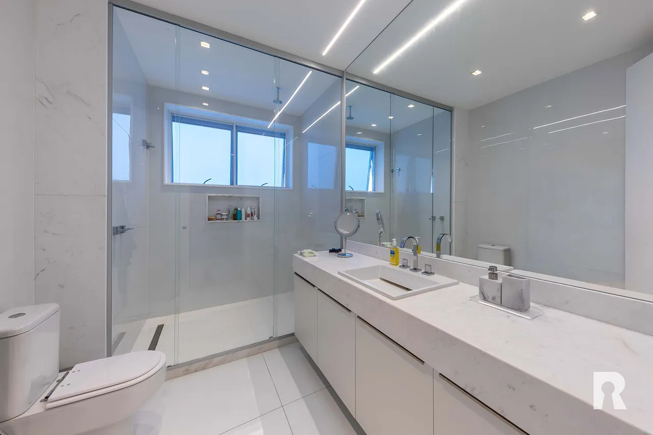 Apartamento mobiliado com cozinha integrada e 5 suítes — photo 7