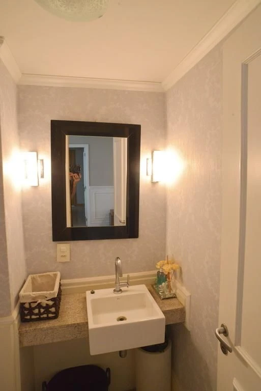 Jacuzzi in a 4-bedroom apartment, 233 m² — photo 58