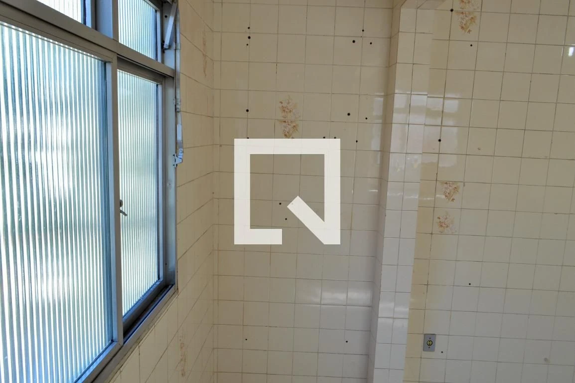Apartamento sem mobília com 3 quartos e banheiro — photo 16