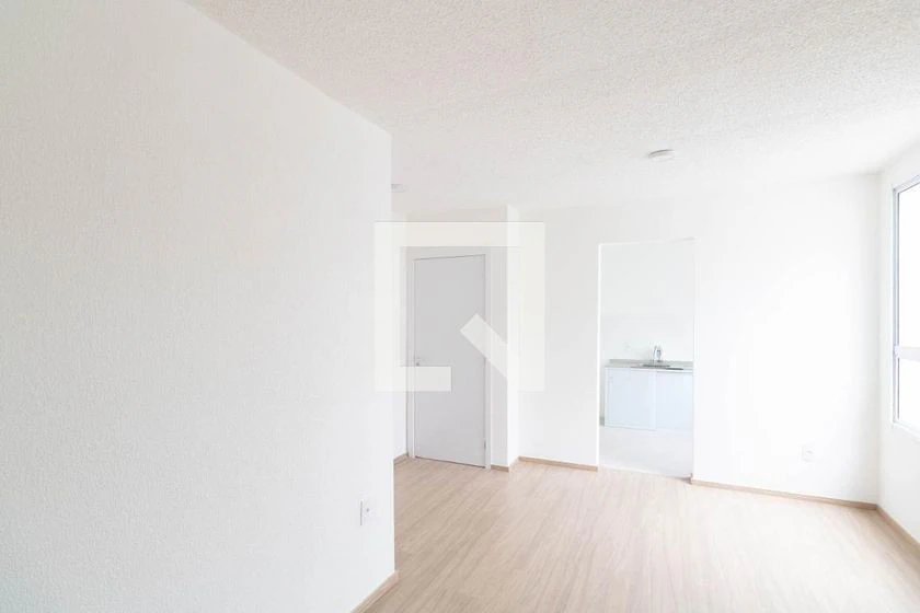 Apartamento de 46 m² com 2 quartos e cozinha fechada — photo 12