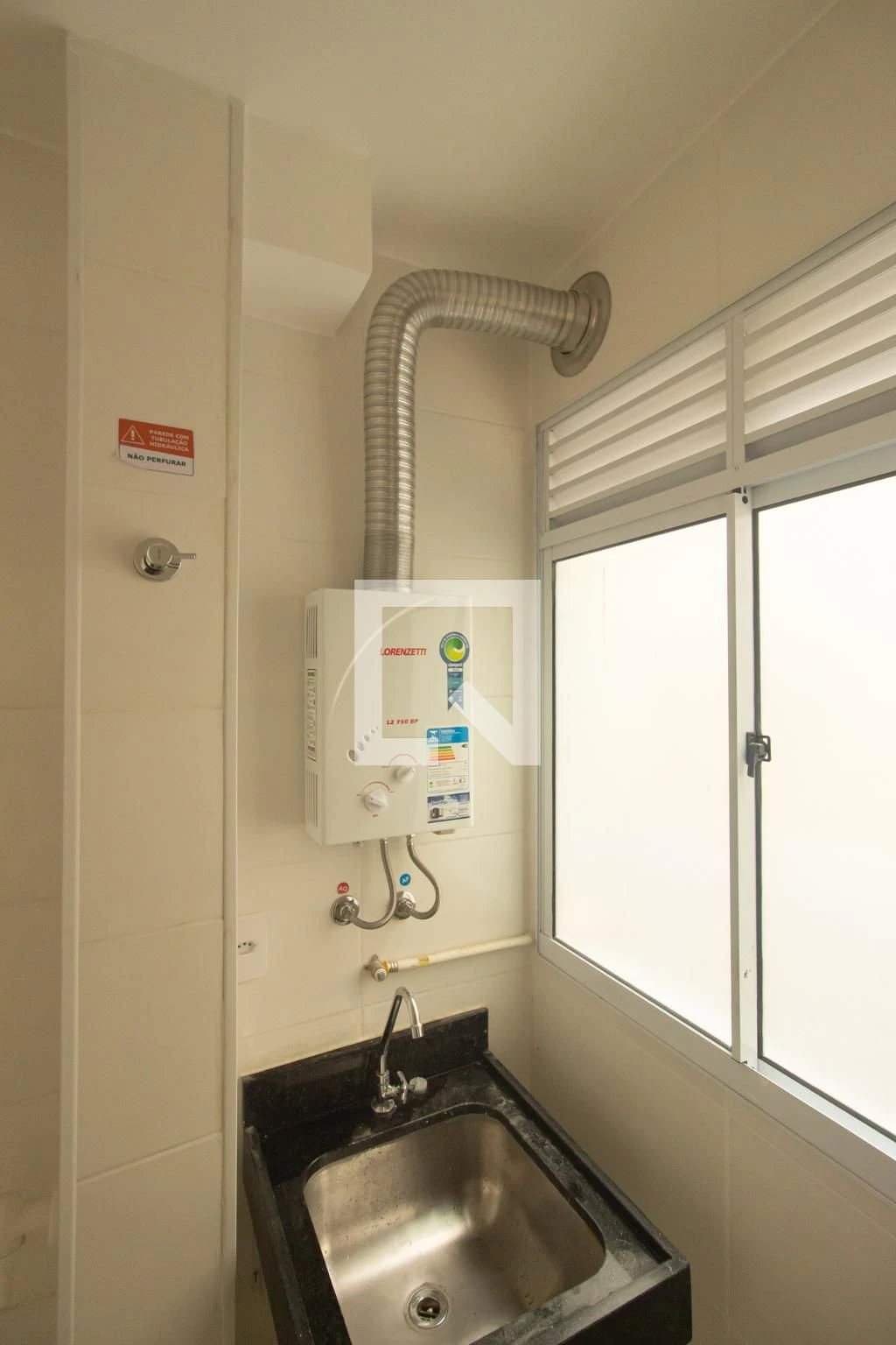 2-bedroom apartment in a building with a pool — photo 39