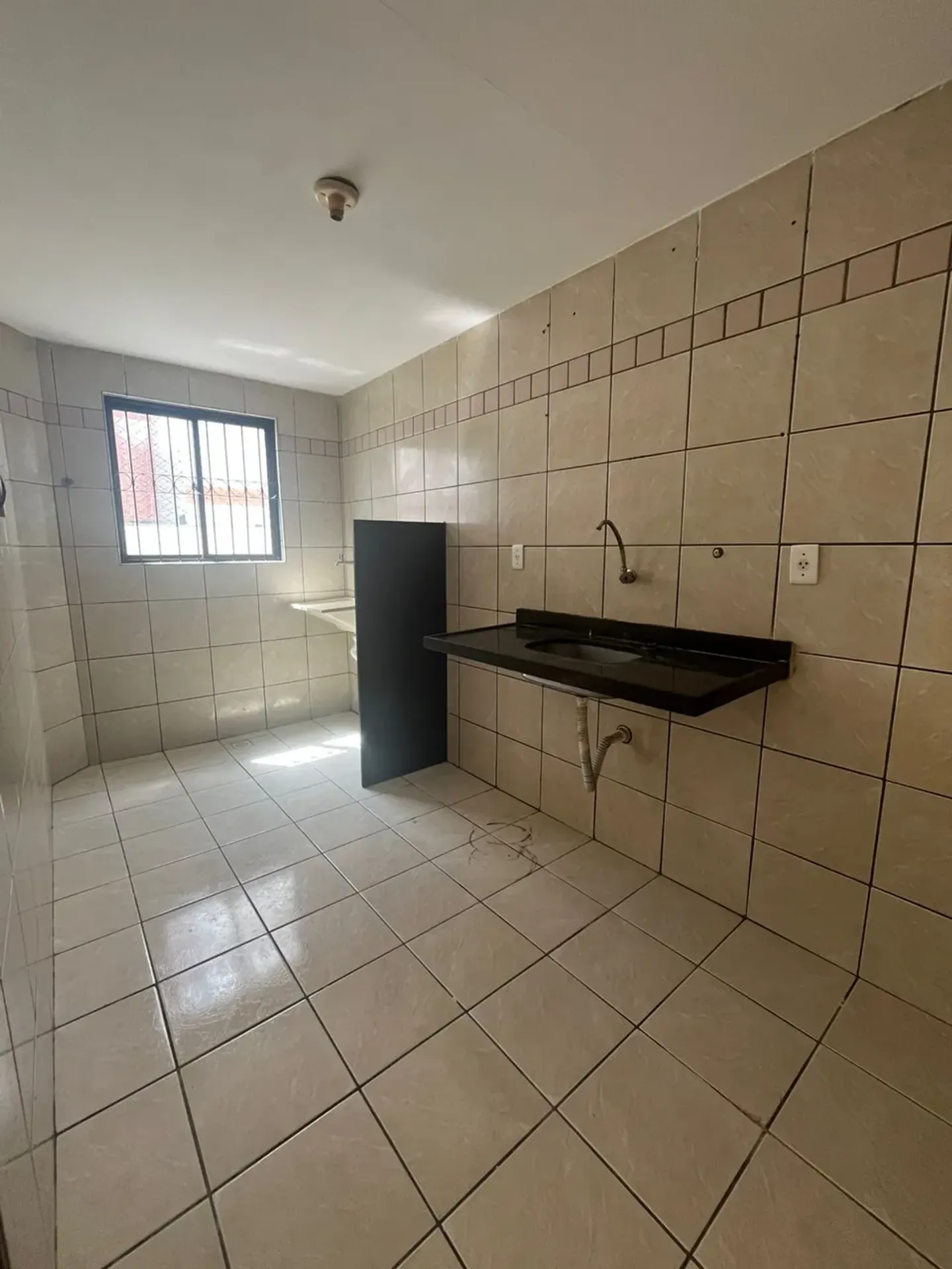 Квартира с 3 спальнями, 2 ванными и 1 местом — photo 2
