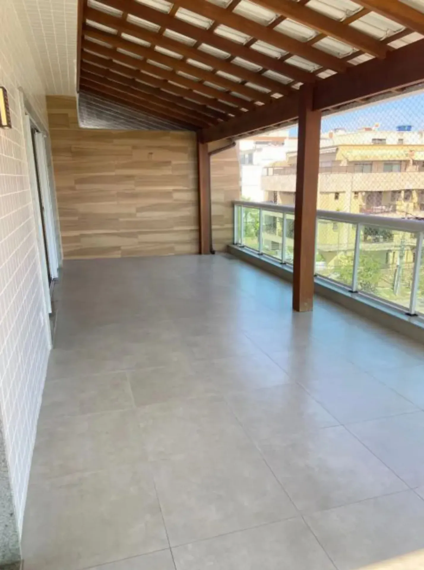 Duplex com 4 quartos, cozinha aberta a gás e 340 m² — photo 16