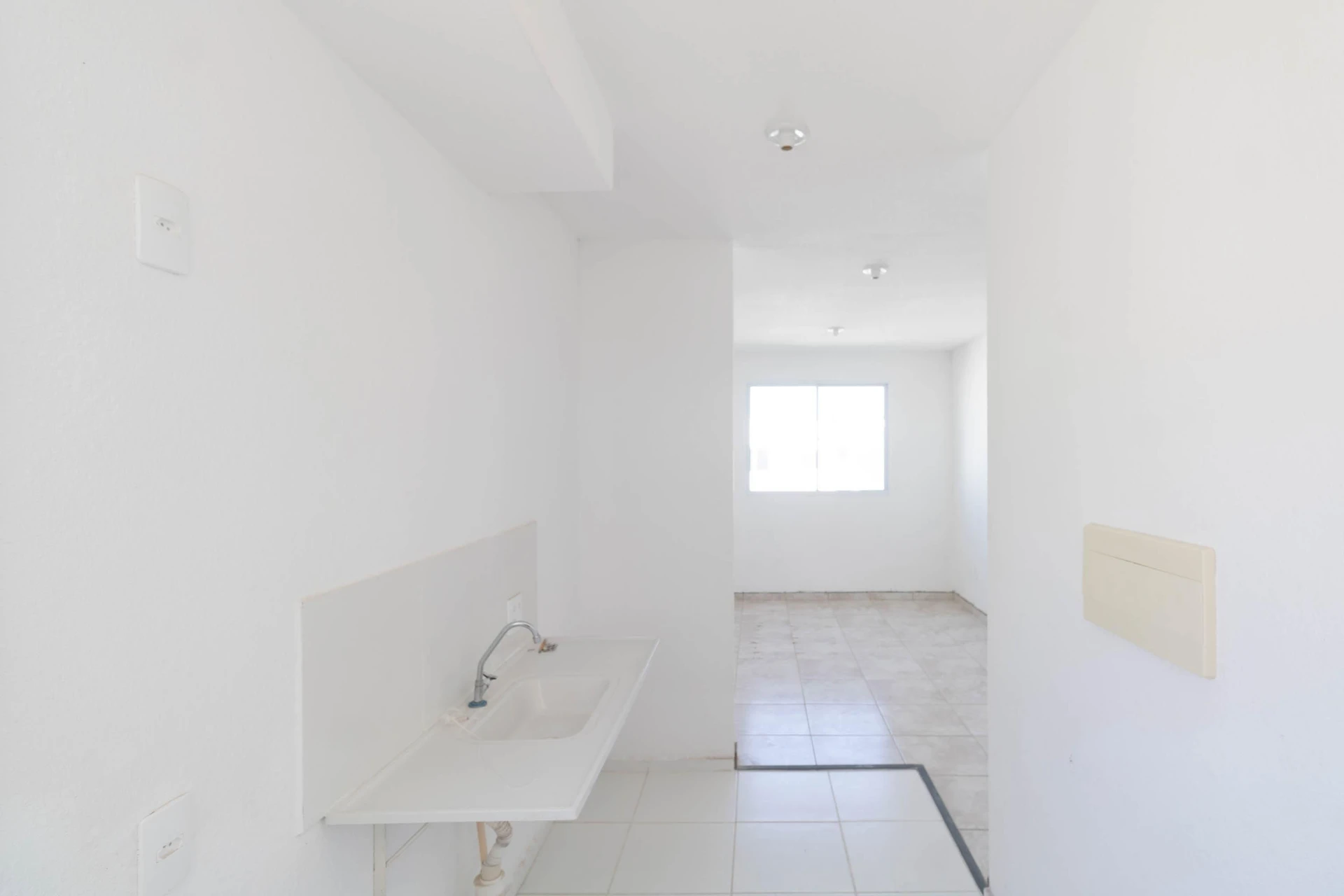 Apartamento de 2 dormitorios y baño con ducha de vidrio — photo 48