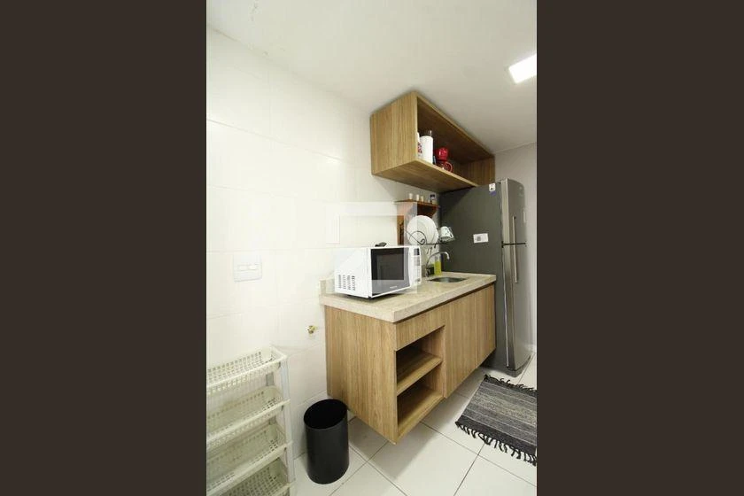 1-bedroom apartment with a glassed-in balcony — photo 49