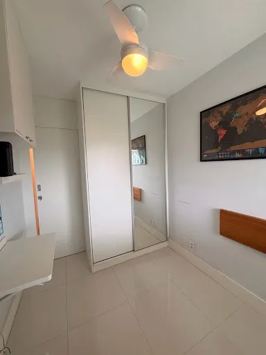 3-bedroom apartment with a glass-enclosed balcony — photo 13