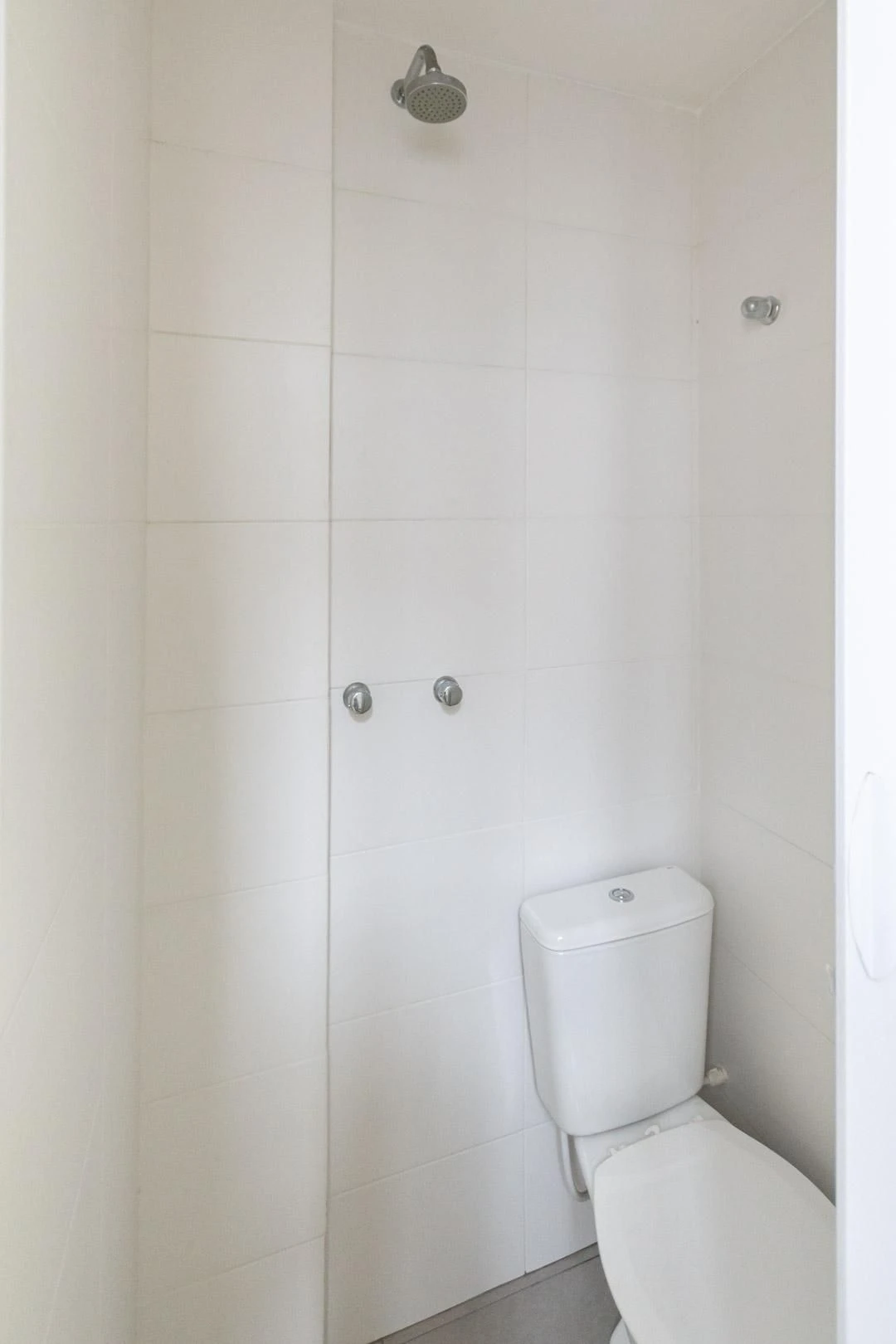 Wood or laminate floors in a 2-bedroom apartment, 64 m² — photo 28
