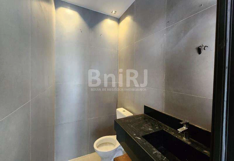 House with 6 bedrooms and 500 m² with 2 parking spaces — photo 18