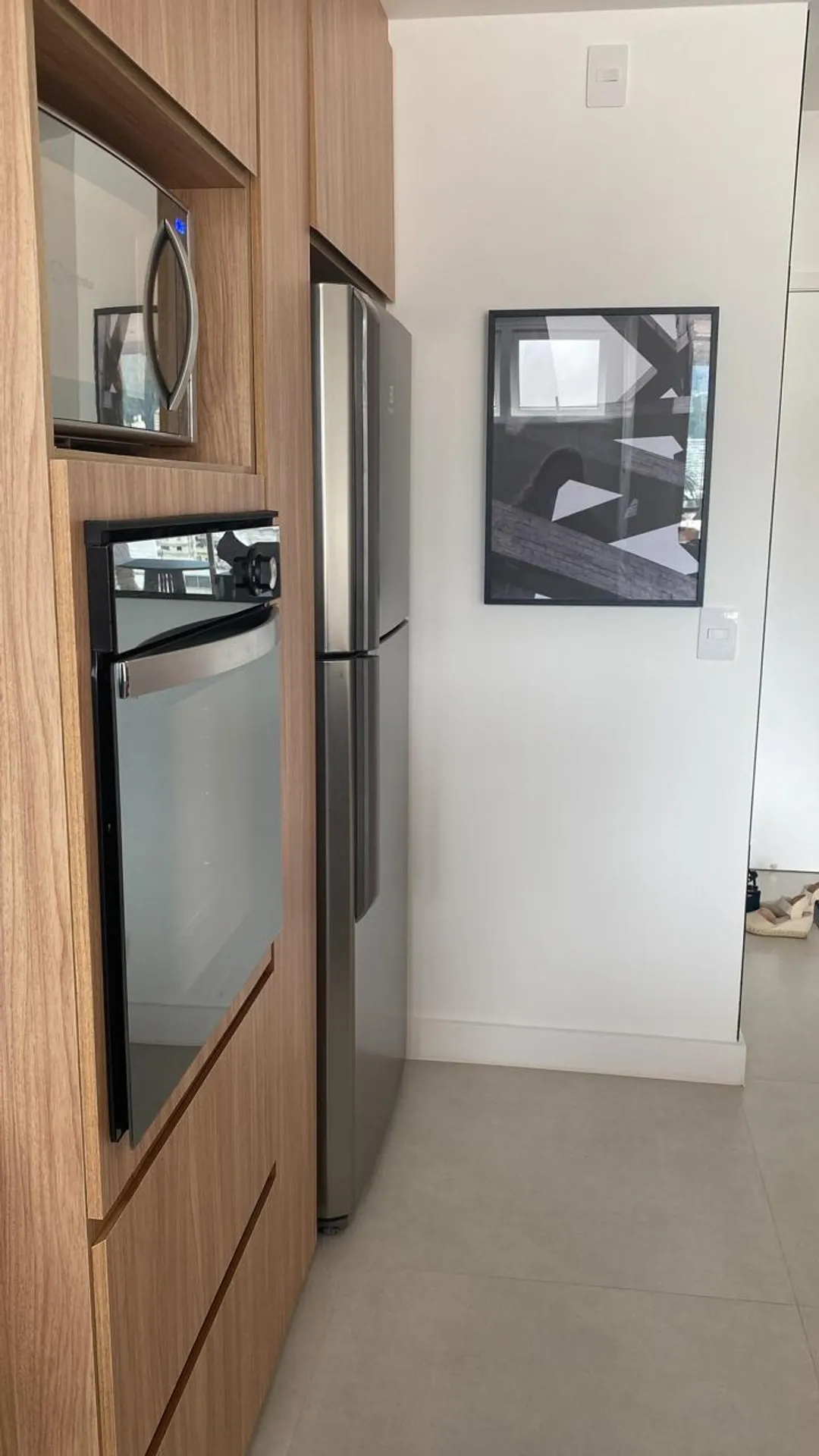 Furnished apartment, 80 m², with floor-to-ceiling windows — photo 8