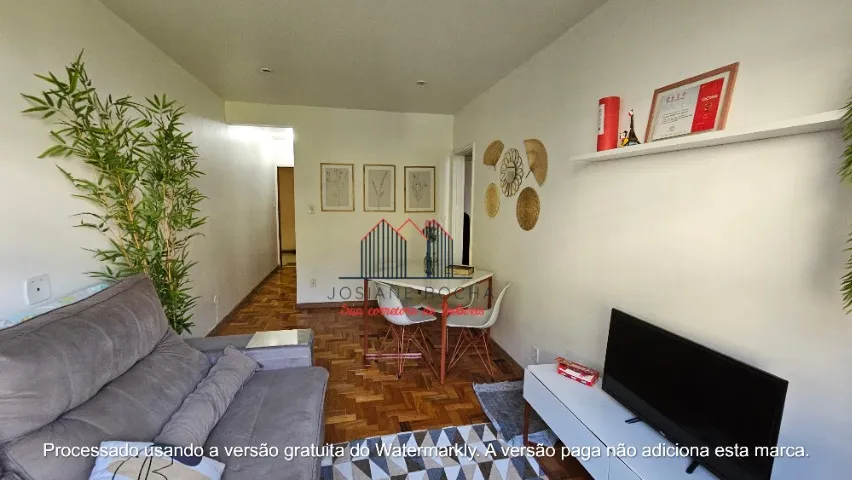 2-bedroom apartment with a mountain view