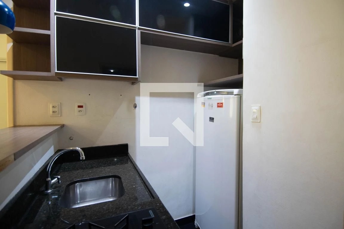 Apartamento, 30 m², com piso de madeira ou laminado — photo 21