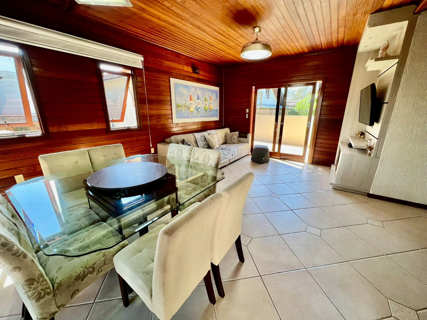 3-bedroom house with a private pool