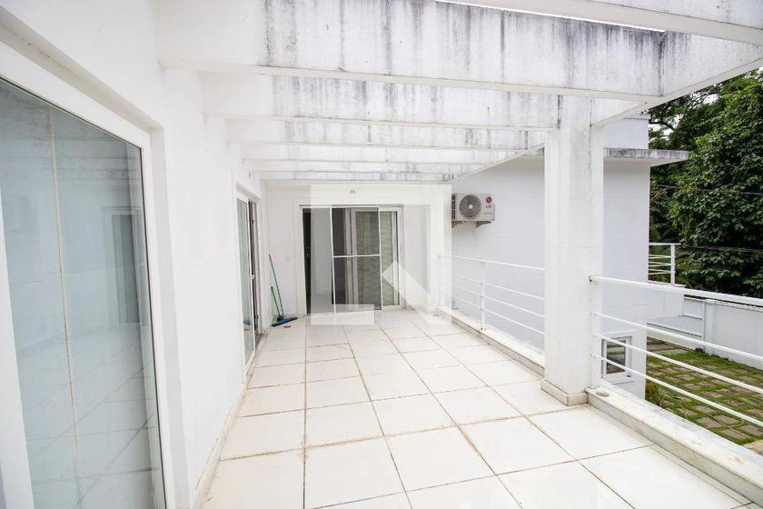 Condo house with 4 suites and 500 m² plus private garden — photo 35