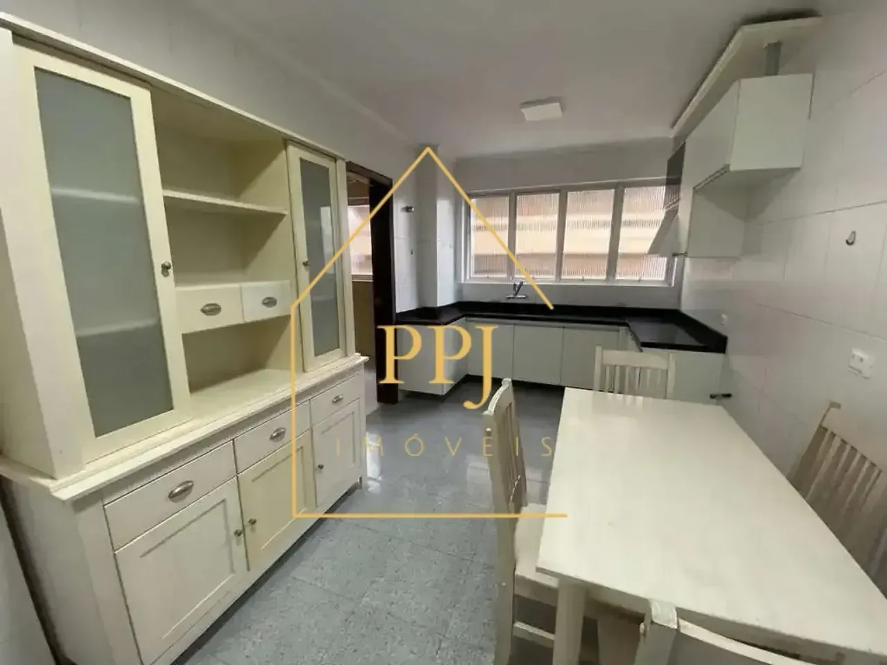 Квартира с 4 спальнями и 4 ванными, 2 парковочных места — photo 8